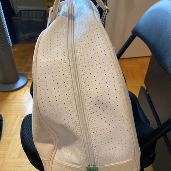Nike Cream & White and Green Travel Small Duffel Bag - Picture 4 of 8